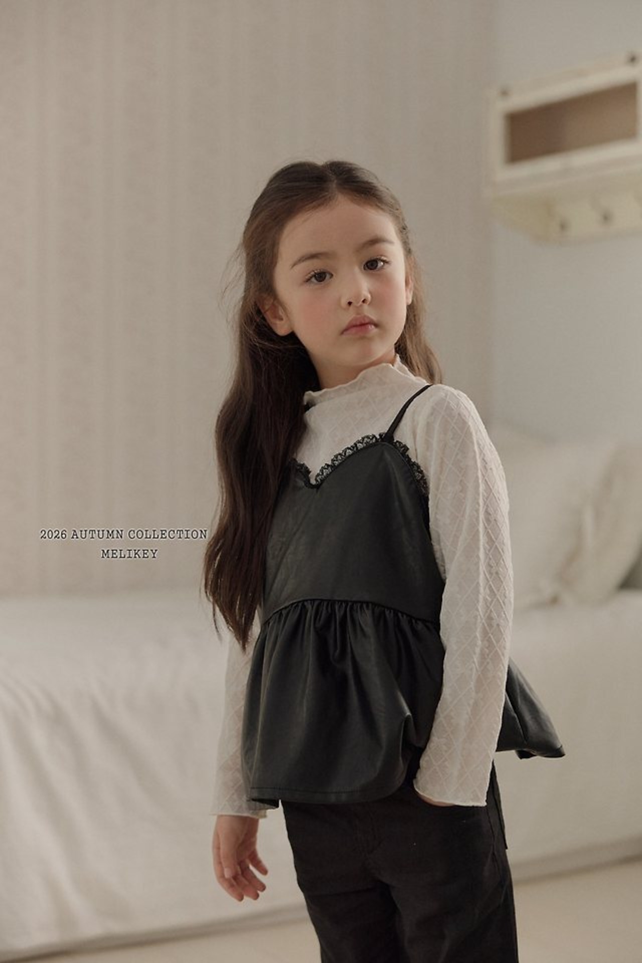 韓国子供服 / 26Autumn / 〖取寄〗Melikey / レザービスチェ / 女子服 *XS~JM*