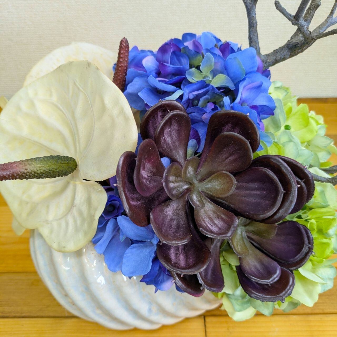 紫陽花＆アンスリウム貝殻ポットアレンジメント【造花】-Hydrangea