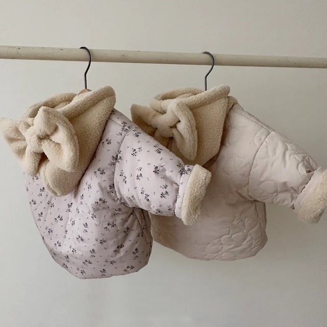 【BABY】蝶結び暖かい帽子付きアウター