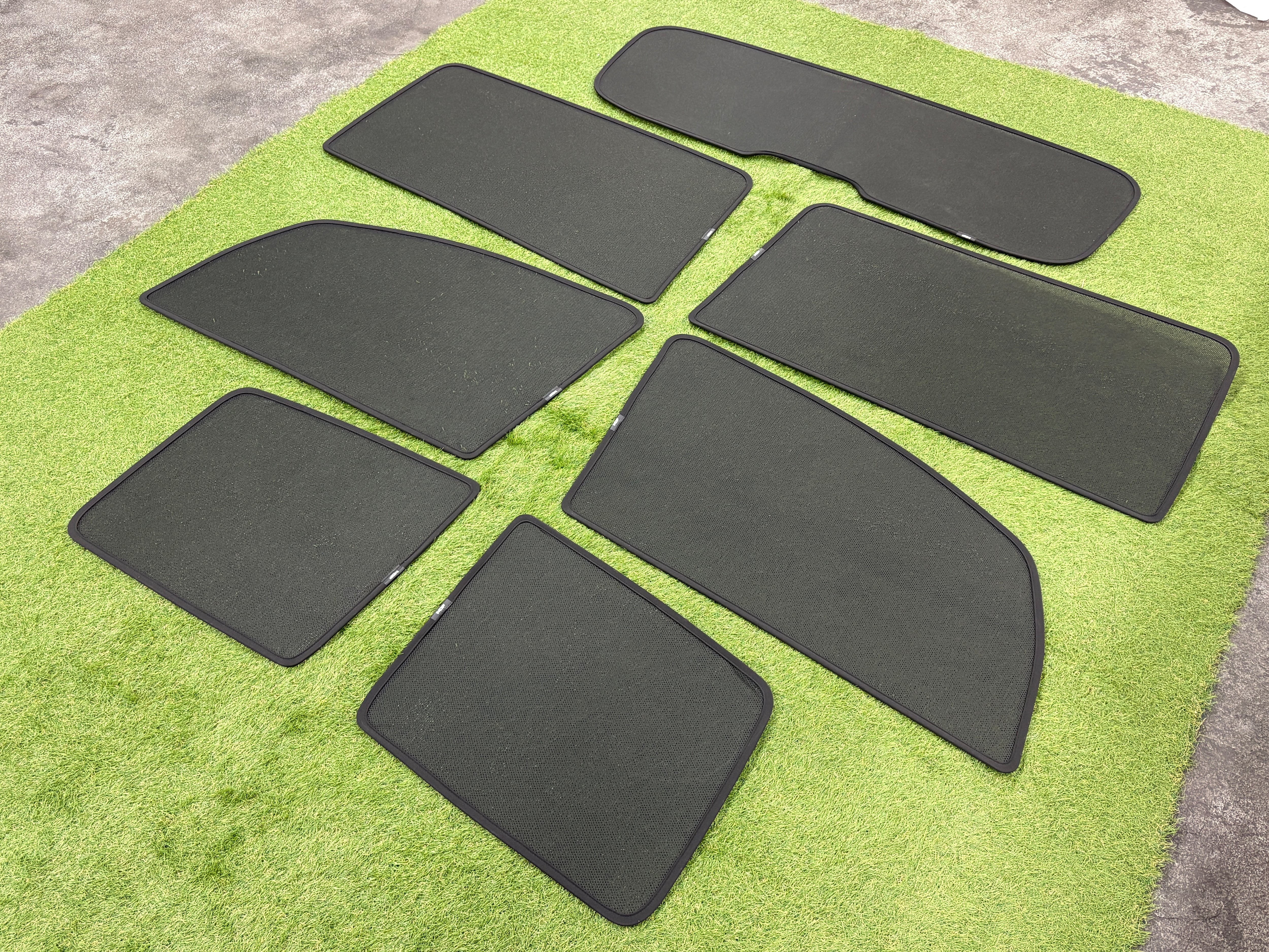 第二弾予約受付中】 MDF デリカD:5用 クイックメッシュサンシェード