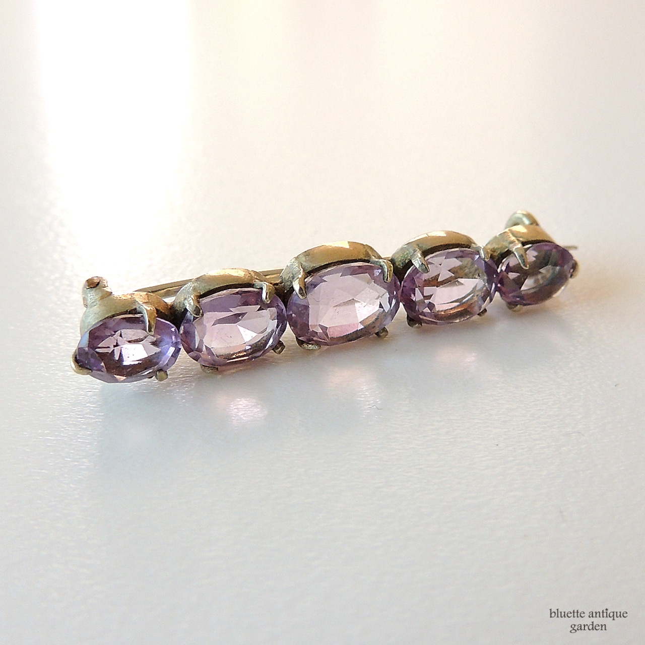 アンティークジュエリー 天然アメシスト 5連バーブローチ (ソーティングメモ付)