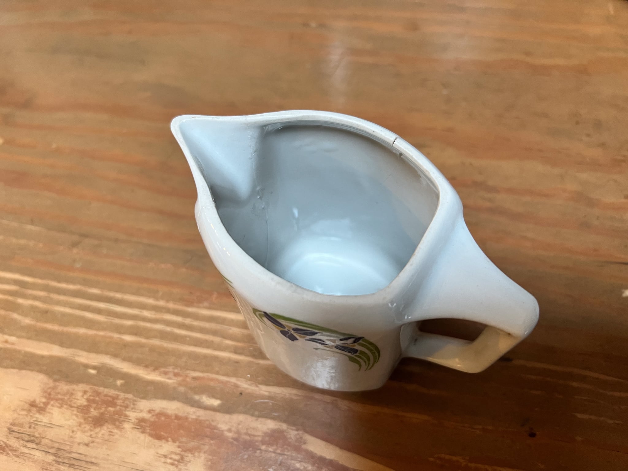 花柄がかわいい陶器の小さなピッチャー (大)フレンチアンティーク ブロカント