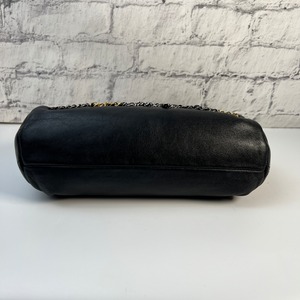 【最終処分SALE】CHANEL シャネル ココマーク ロゴ ラムスキン ショルダーバッグ ブラック A-8378
