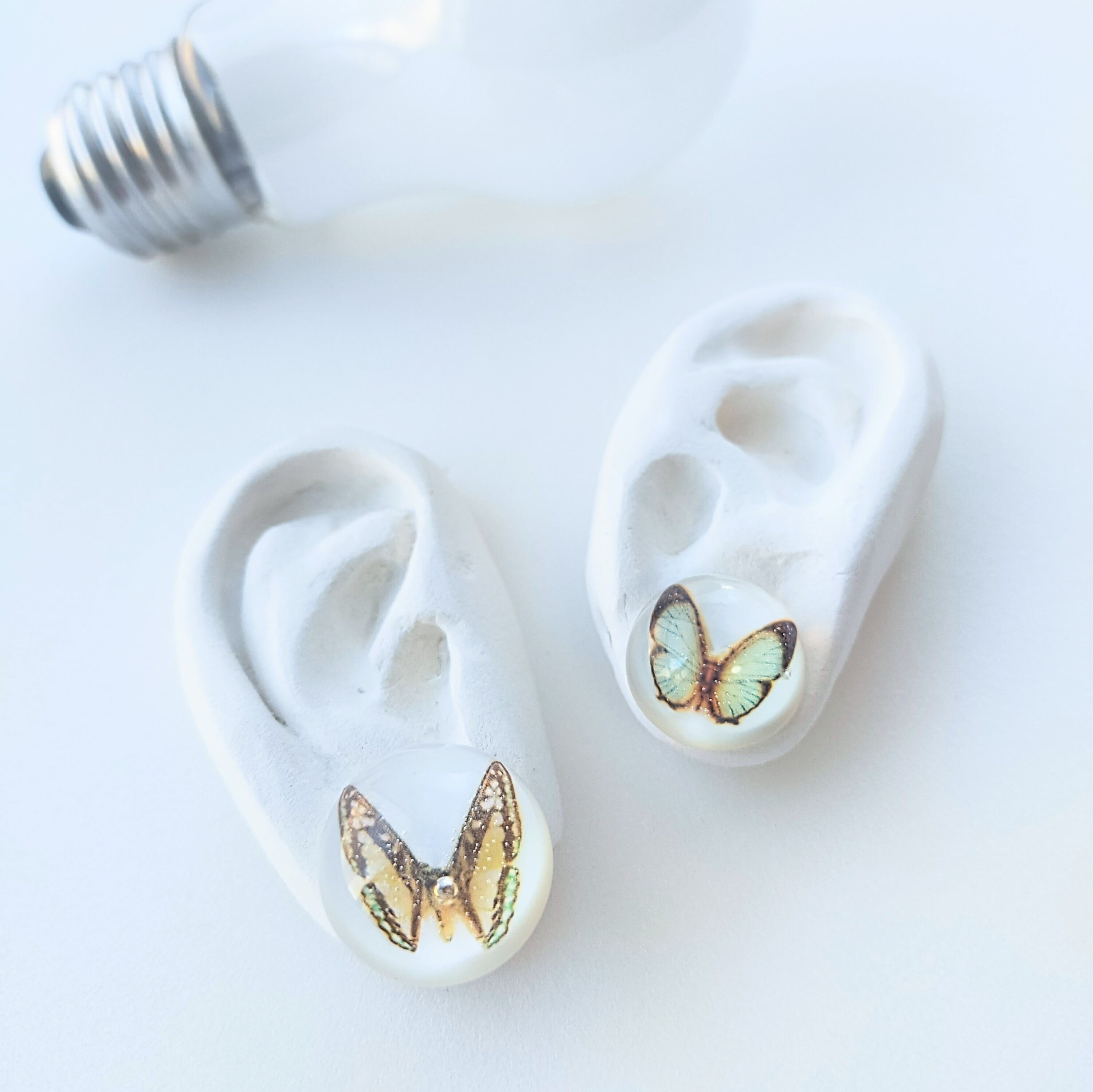 蝶々のピアス | Comahawai / miacis comahawai