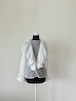 ラッフルカバーアップブラウス／コットンホワイト　Ruffled cover-up blouse