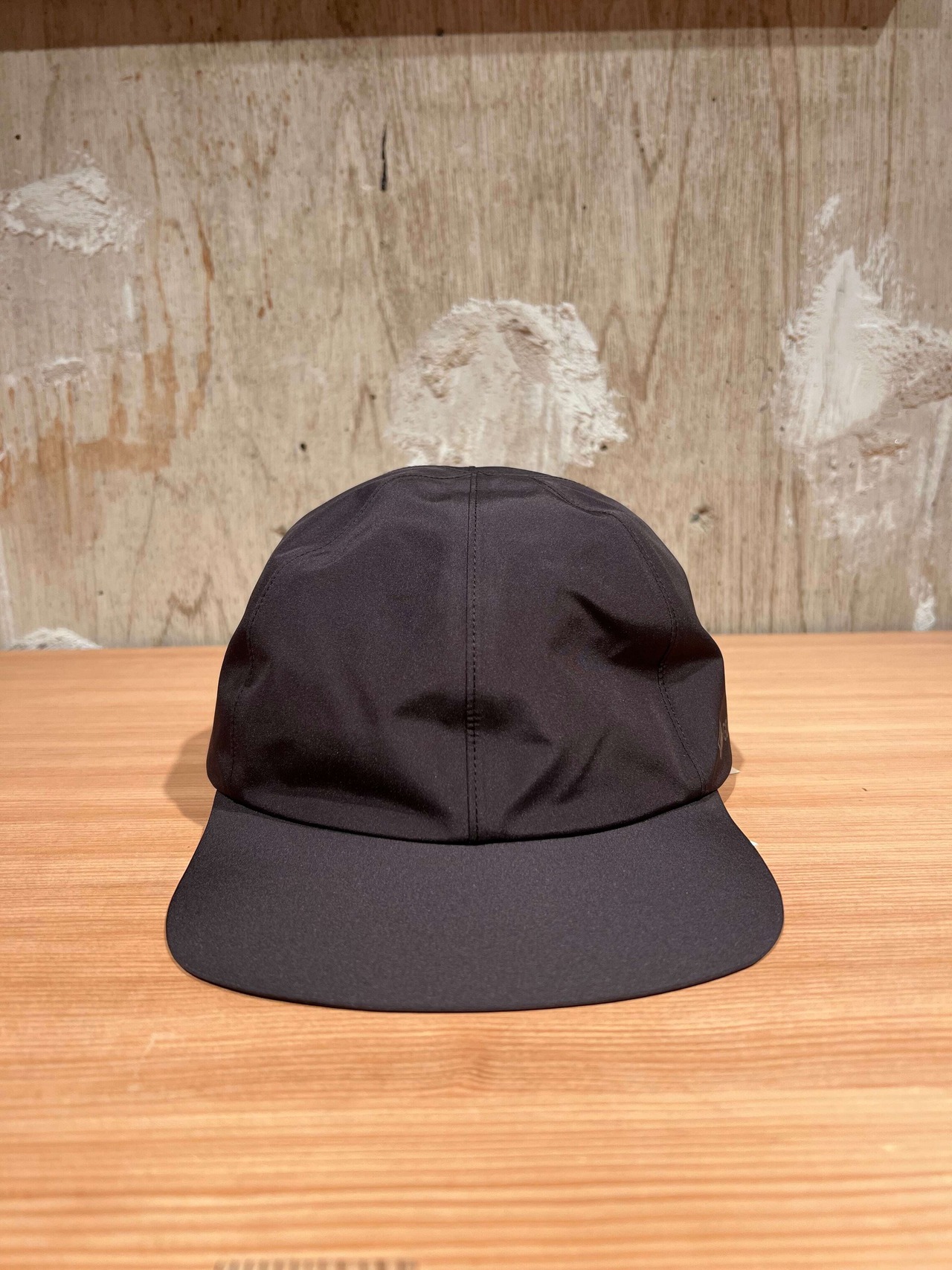 【25SS】 D-VEC×ALMOSTBLACK (ディーベック×オールモーストブラック) / VF−22020158 / GTX 40DYCK 3L VENTI CAP / キャップ - 1