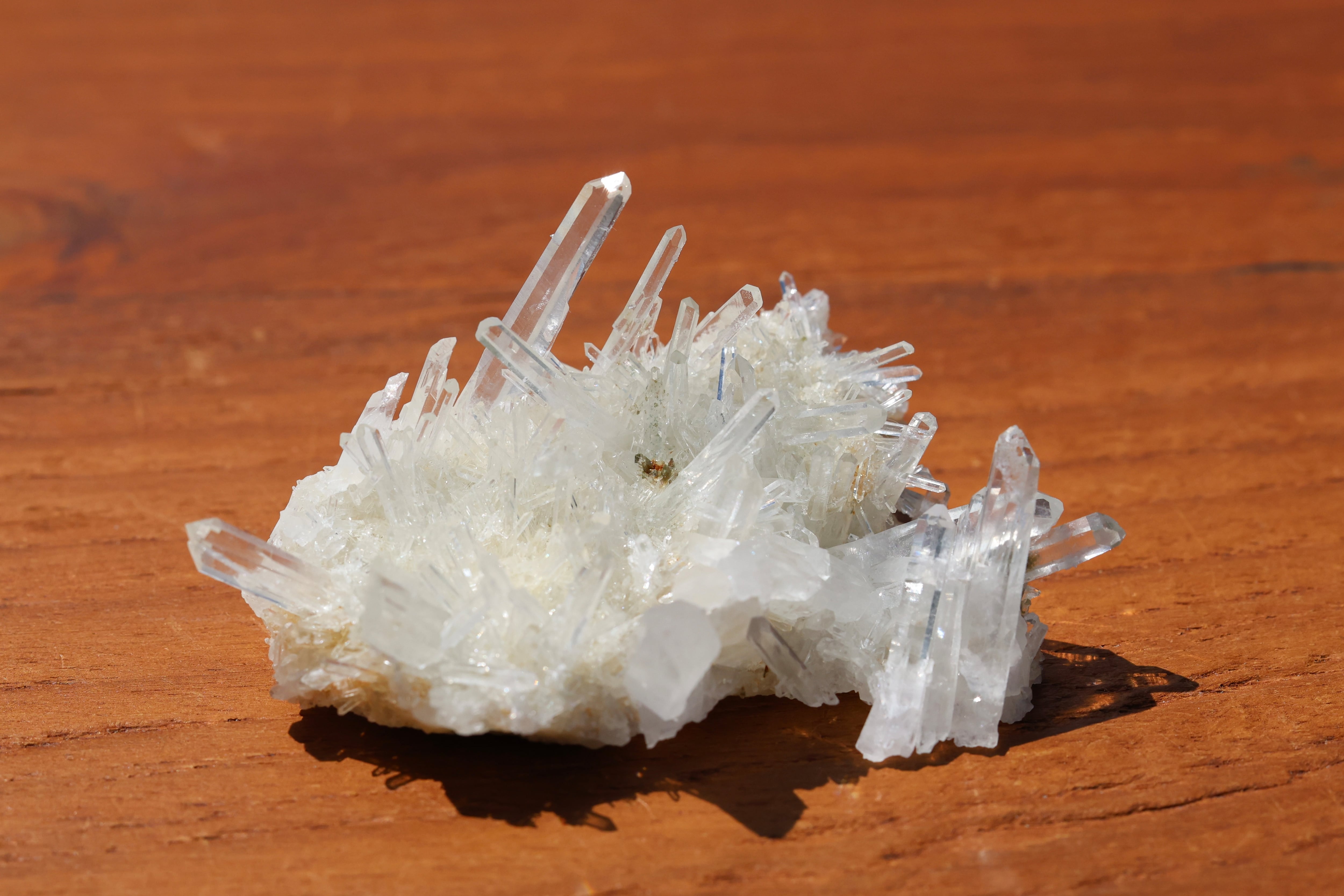 ヒマラヤ水晶 マカルー産 | 石垣島の夜光貝とヒマラヤ水晶 Laphus