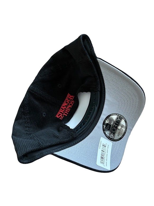 完売品‼️レア‼️NFL✖️Stranger Things コラボキャップ　ストシン NEW ERA Stranger Things ストレンジャーシングス ベースボール