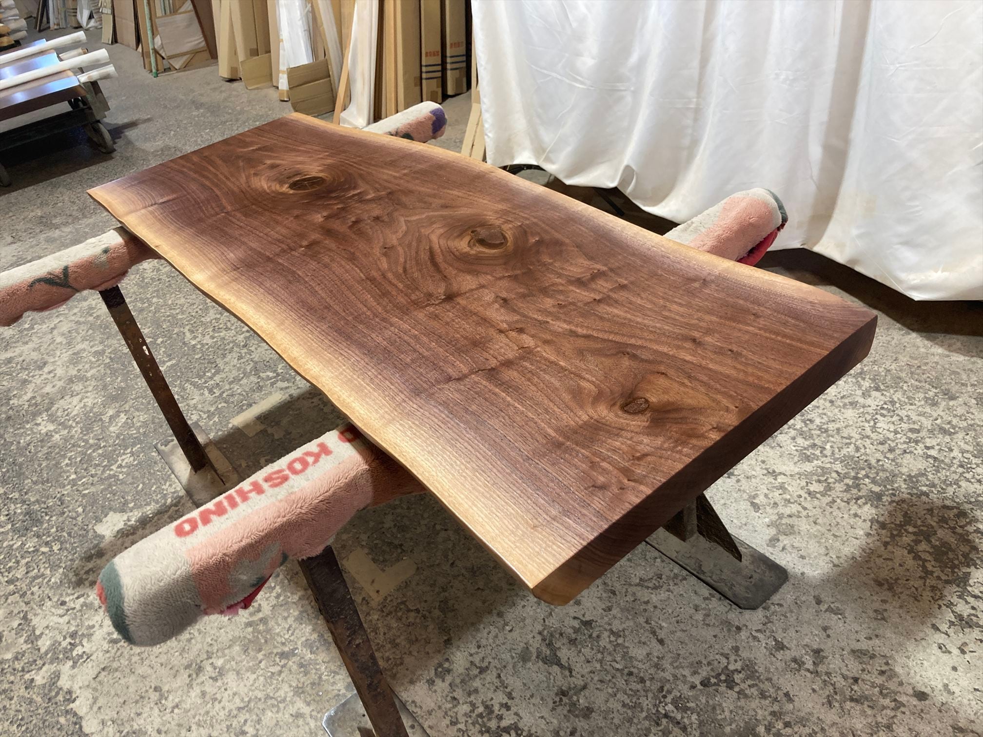 無垢一枚板ダイニングテーブル乾燥材 サイズ1950x890 両面フラット