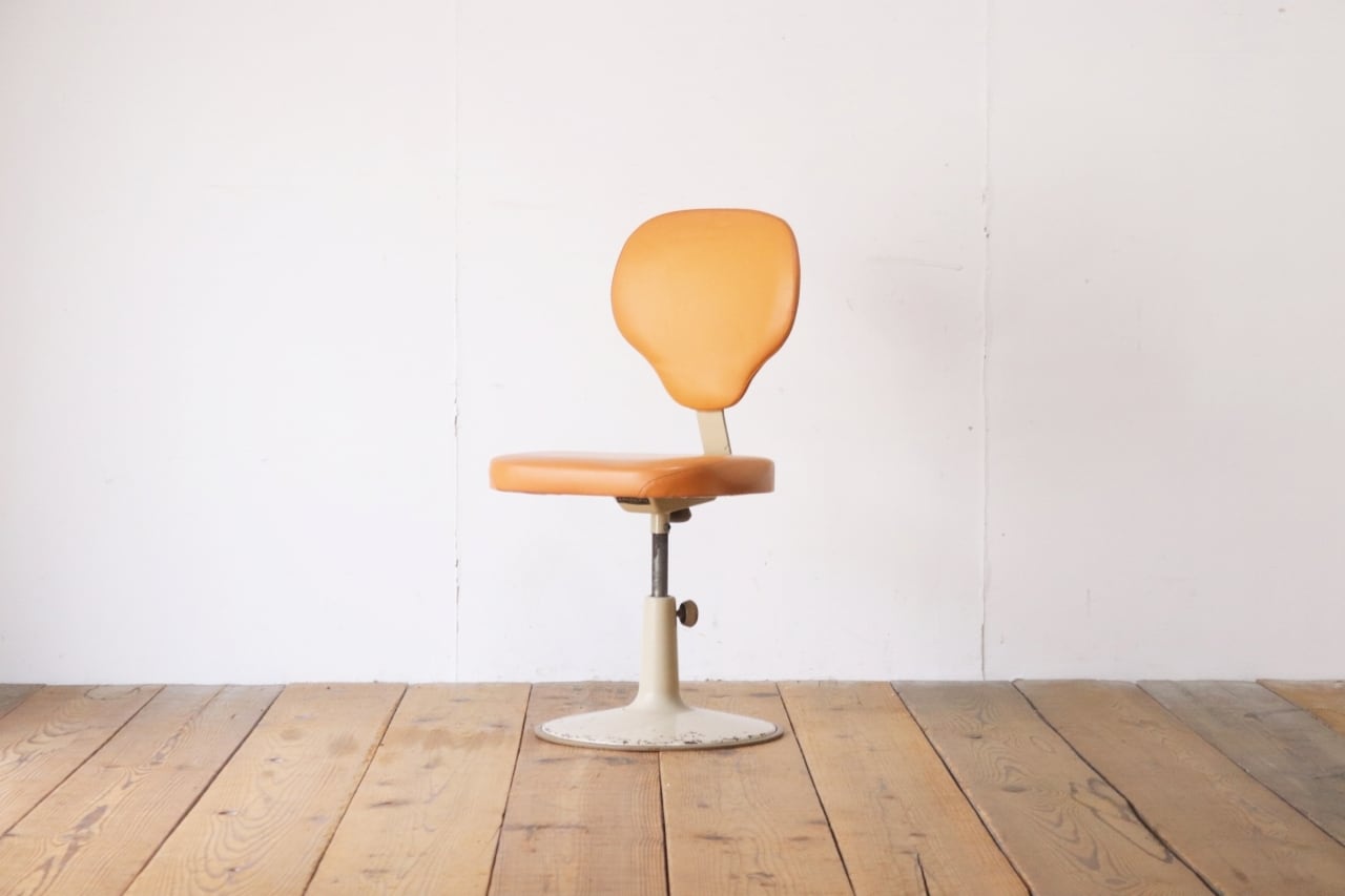 レトロ オカムラ デスクチェア 学習椅子 回転 昇降 リクライニング レザー レトロ okamura オカムラ デスクチェア 学習椅子 回転 昇降