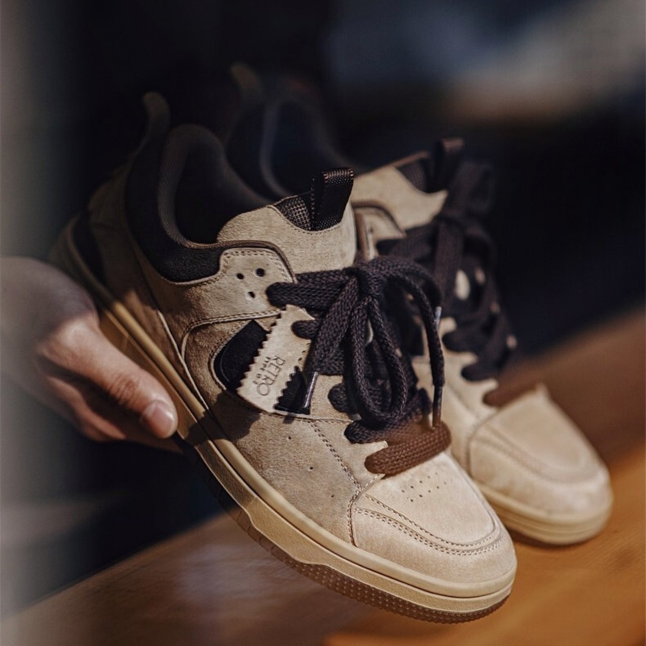 Two-Tone Brown Vintage Sneakers / ツートーン ブラウン ヴィンテージ スニーカー