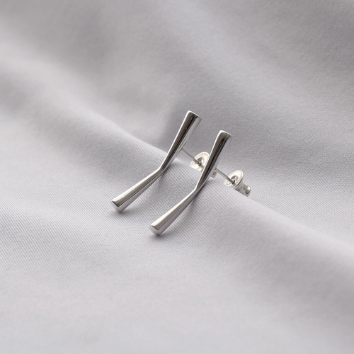 P107 / Baton pierce - M (silver)