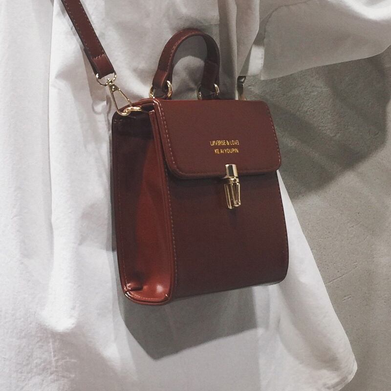 バッグ ショルダーバッグ レディース スクエアバッグ レトロ 鞄 ショルダー ハンドバッグ 斜め掛けバッグ 肩掛けバッグ 手持ちバッグ ミニバッグ 便利 斜め掛け 肩掛け 手持ち コンパクト 軽量 ワンショルダー 使いやすい スクエア型 合皮 PU かわいい 大人可愛い 大人女子 きれいめ カジュアル おしゃれ 10代 20代 30代 40代 通勤 通学 デート お出かけ 女子会 お買い物 デイリー 普段使い 送料無料 韓国 オールシーズン ブラック カーキ ブラウン キャメル OL 旅行 イベント