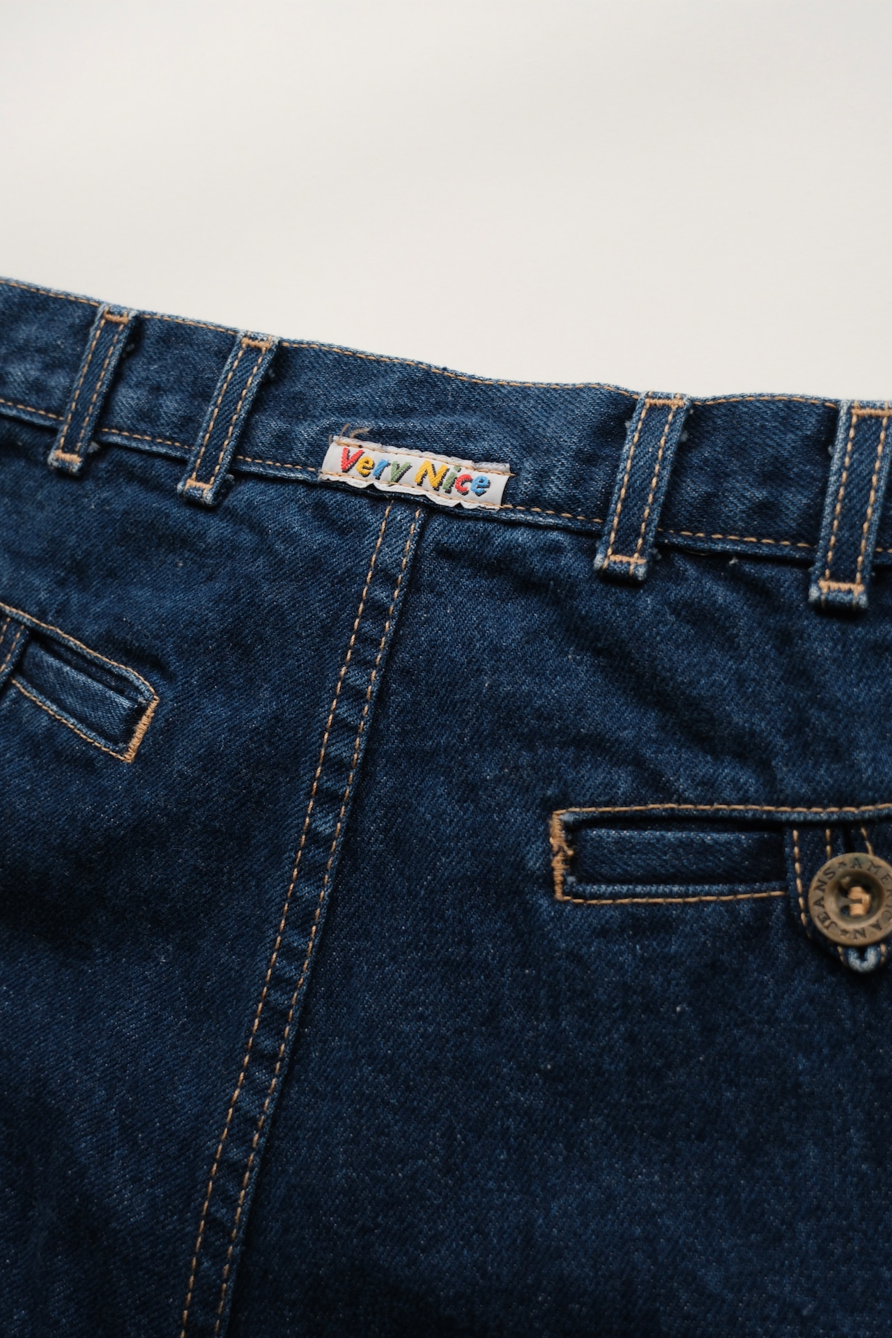 VERY NICE high waist tapered denim pants