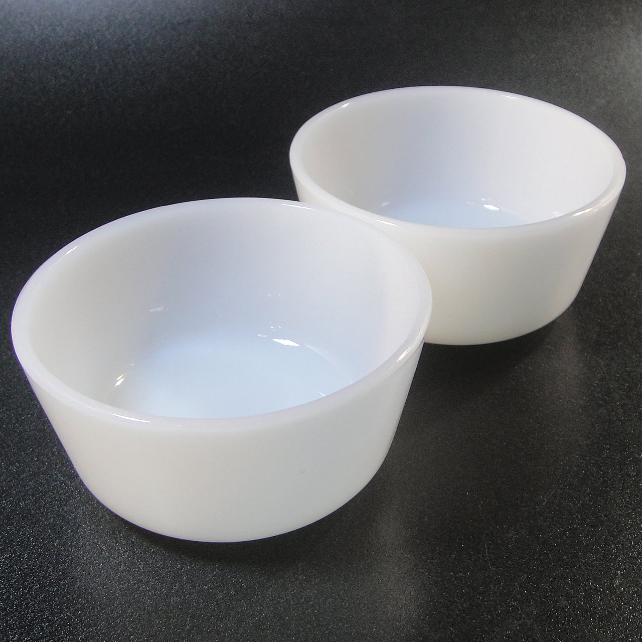 アメリカ製 1980年代 ヴィンテージ ミルクガラス ディナープレート4枚セット アメリカ製 1980年代 ヴィンテージ ミルクガラス ディナー