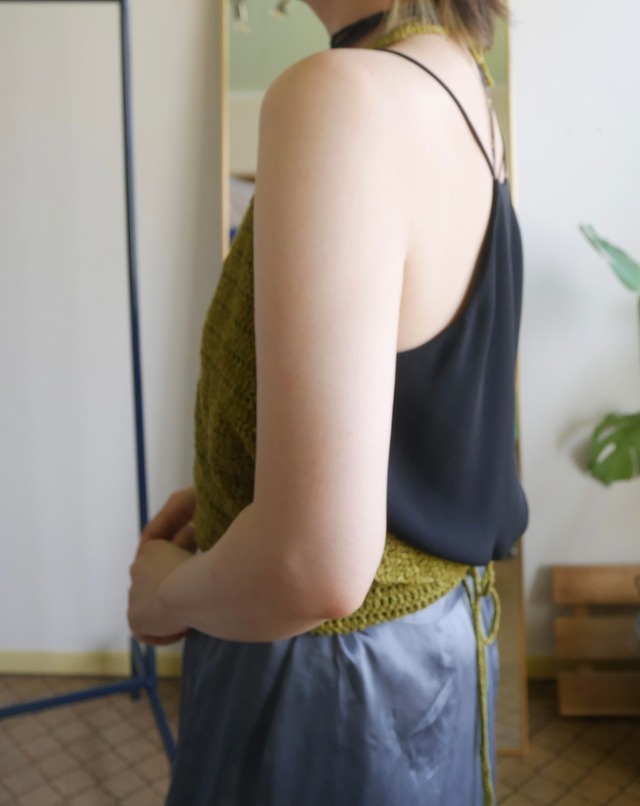 -00s Olive Crochet Lace Halter Neck Top