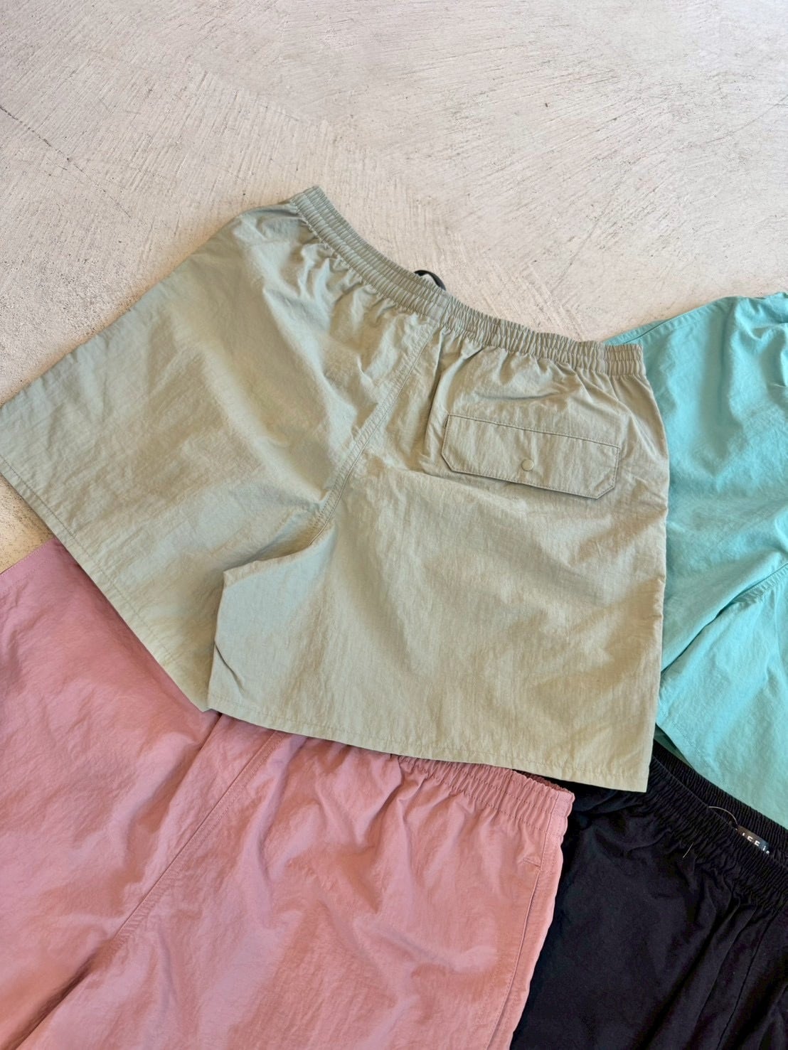LIFE is オリジナル ラバーロゴ水陸両用ショーツ ¥6,990+tax