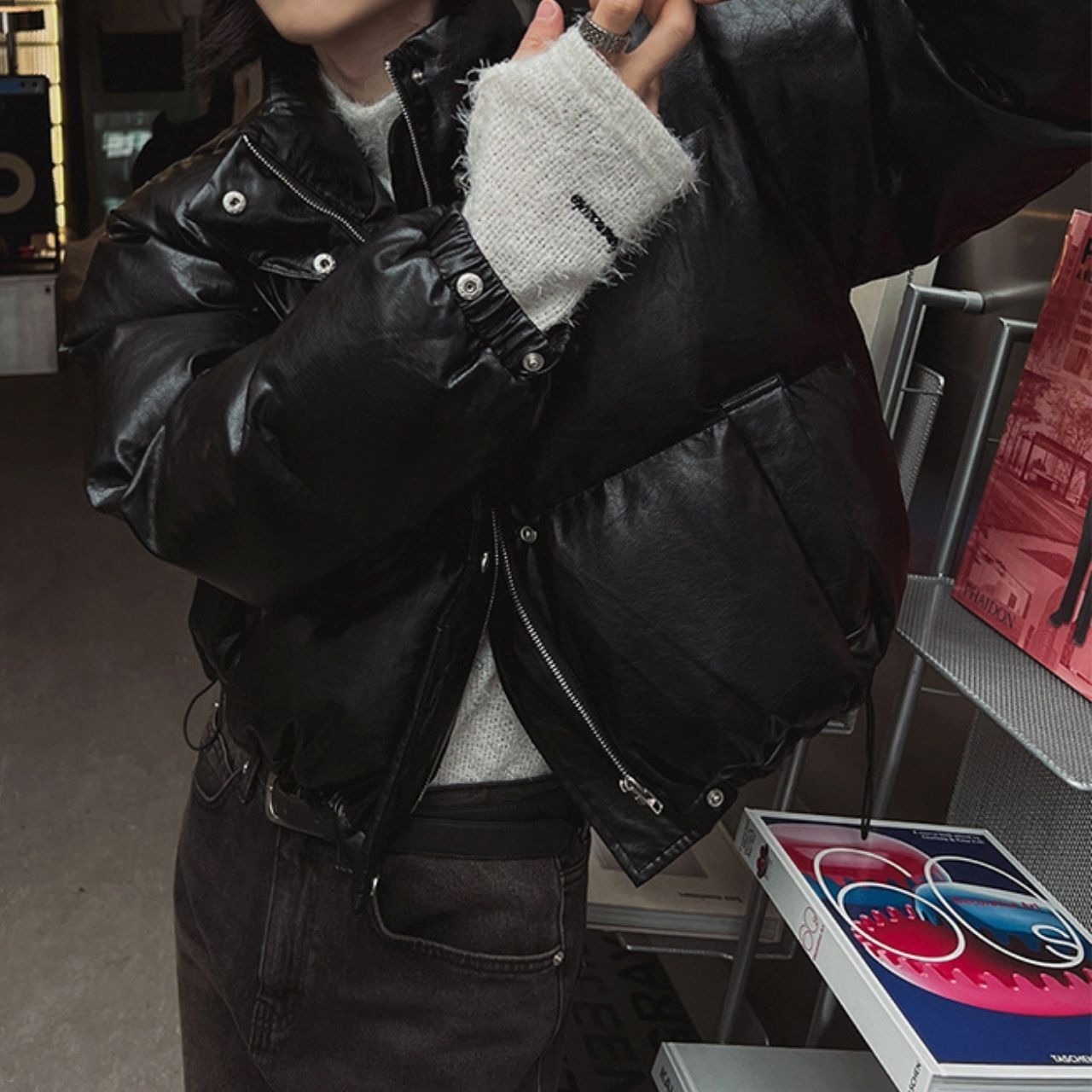 レザー風ボリュームコットンブルゾン　1005