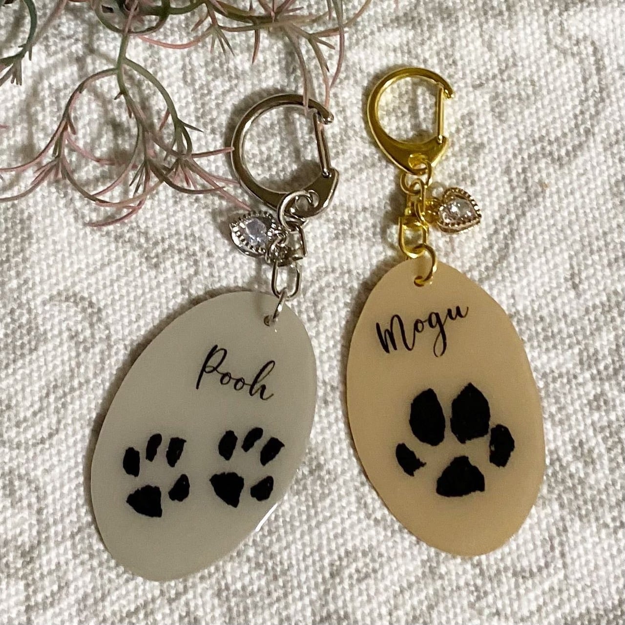 肉球アートキーホルダー お写真から出来るプラ板レジン仕上げ | あんじゅ