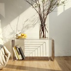 ワイヤーフレーム家具 モダンインテリア スタイリッシュ収納 キューブ型 サイドテーブル 北欧風 ミニマルデザイン メタルフレーム 多機能家具 おしゃれ インダストリアル