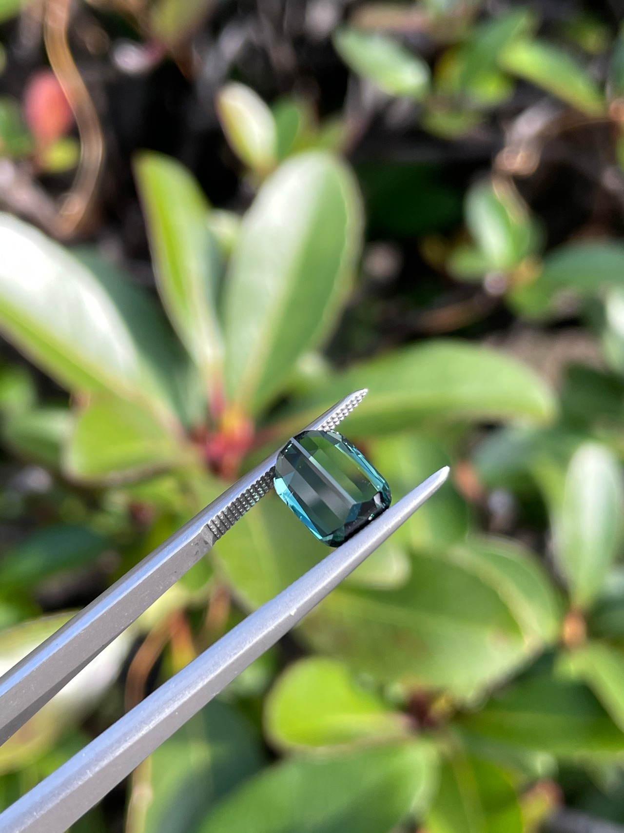 ティールカラートルマリン クッションシェイプ 8.9x6.7x4.5mm, 2.23ct ナミビア産