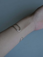 RITSUKO KARITA - Silver Hook Bangle :Silver|small article/スプリングホック/Silver925