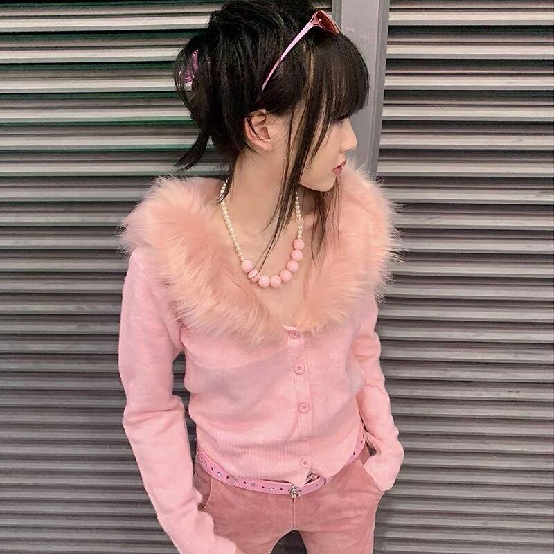 ピンクファーカーディガン　ルチカ SWINGLE（スウィングル）の「袖ファーミニケーブルカーディガン