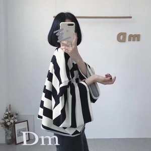 ボーダートップス