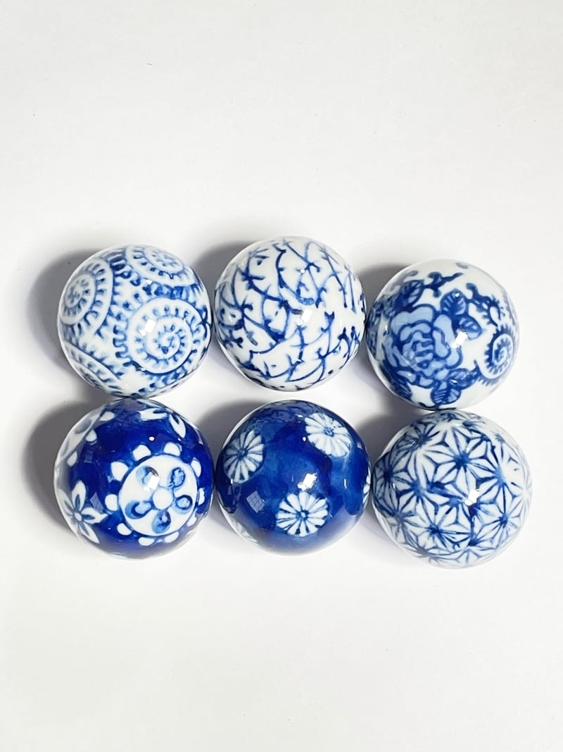 青色の球形陶器 ☆新品 浮き球 浮き玉 青花 陶器製 小12個セット 水鉢 飾り 置物