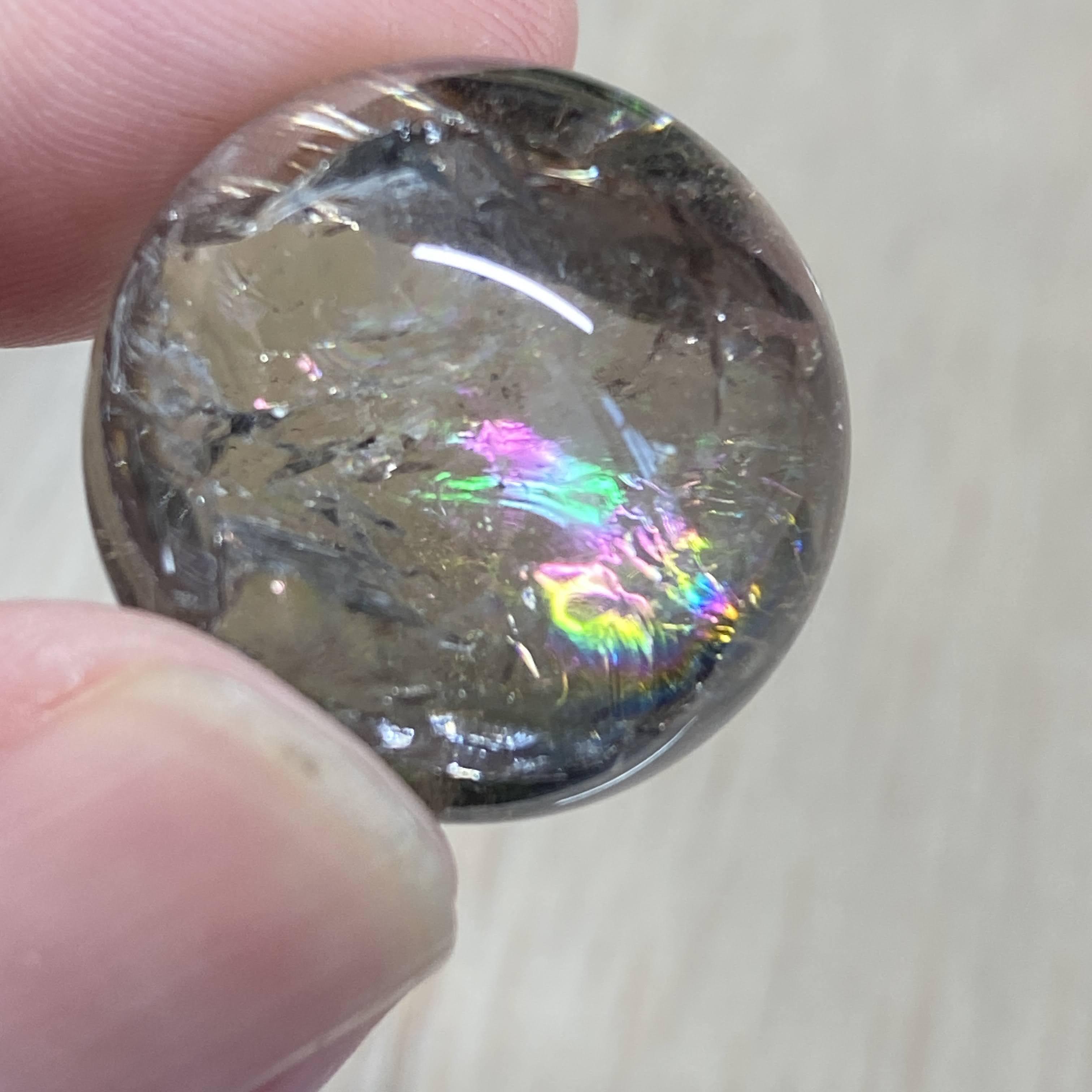 195-7☆3A級天然水晶スフィア【高品質・台座付き】天然石インテリア