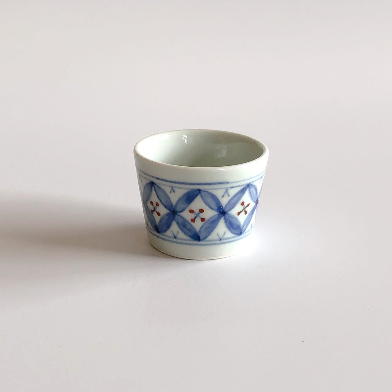 有田焼和食器 そば型ぐい吞み 【よつば】