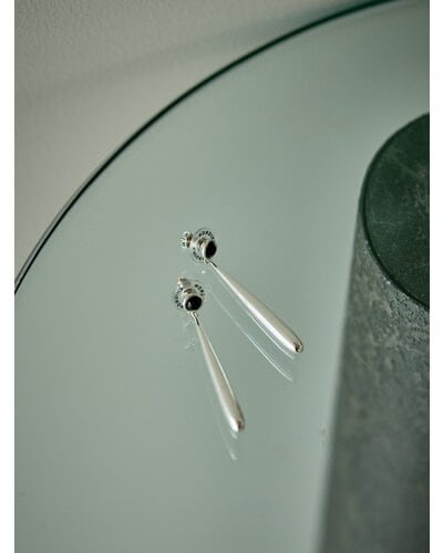 【CHIGNON】[0055-341/342SH] オニキスロングドロップピアス/イヤリング