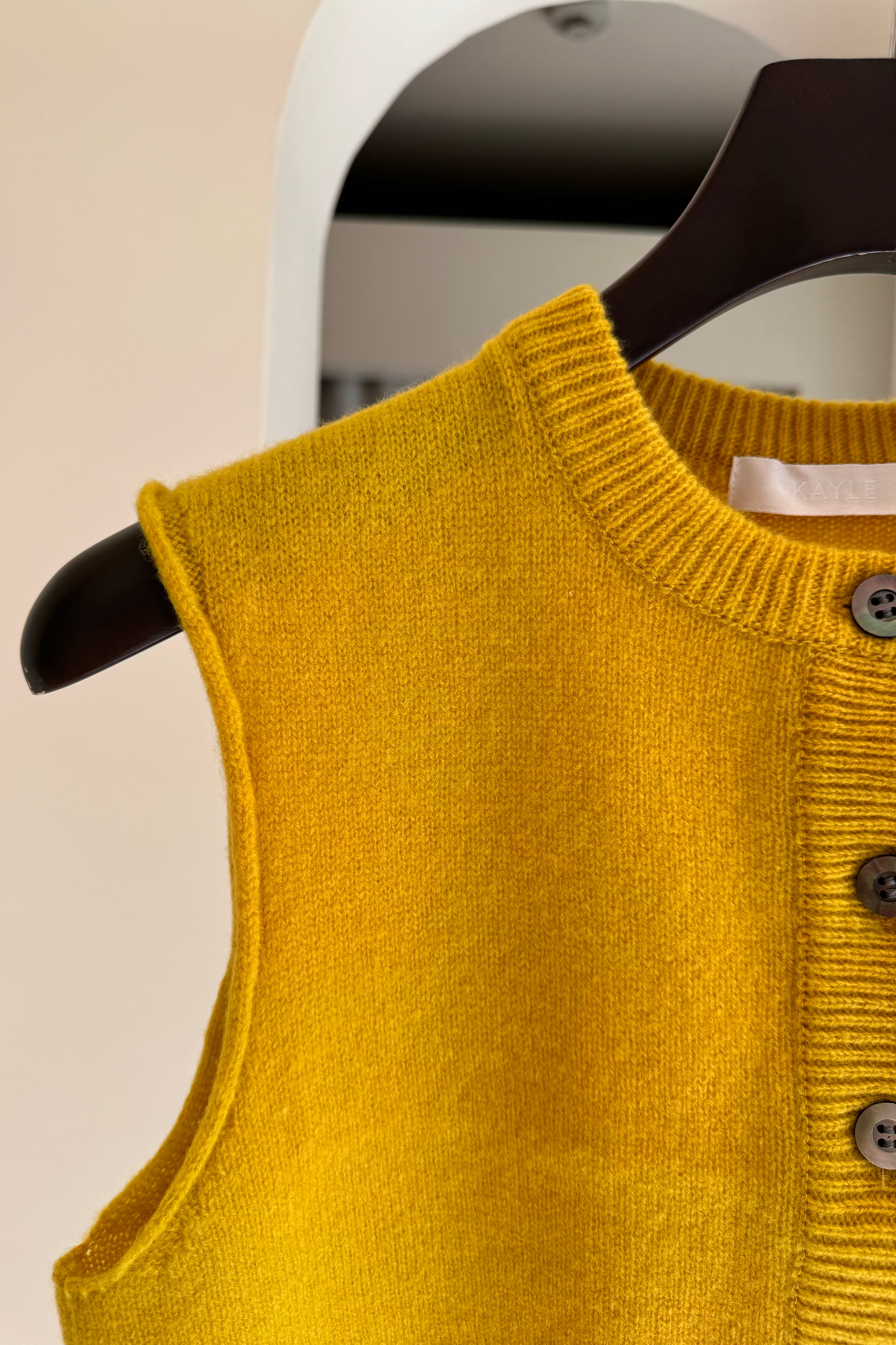 KAYLE】WOOL KNIT VEST WAIST WARMER SET | theour