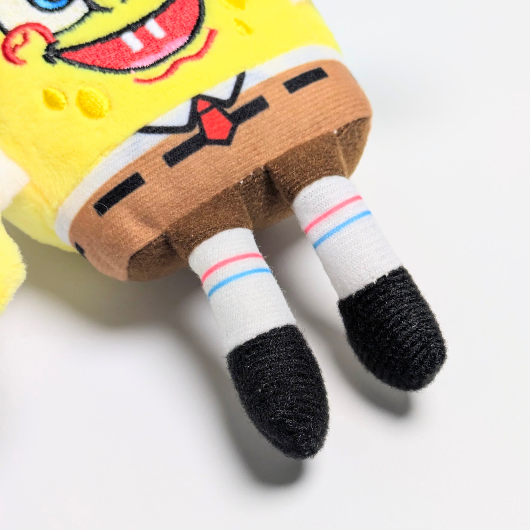 【 SpongeBob SquarePants ( スポンジボブスクエアパンツ ) 】 スポンジボブ / パトリック ぬいぐるみキーホルダー / プラッシュキーホルダー 〚アメリカン雑貨 アメトイ〛