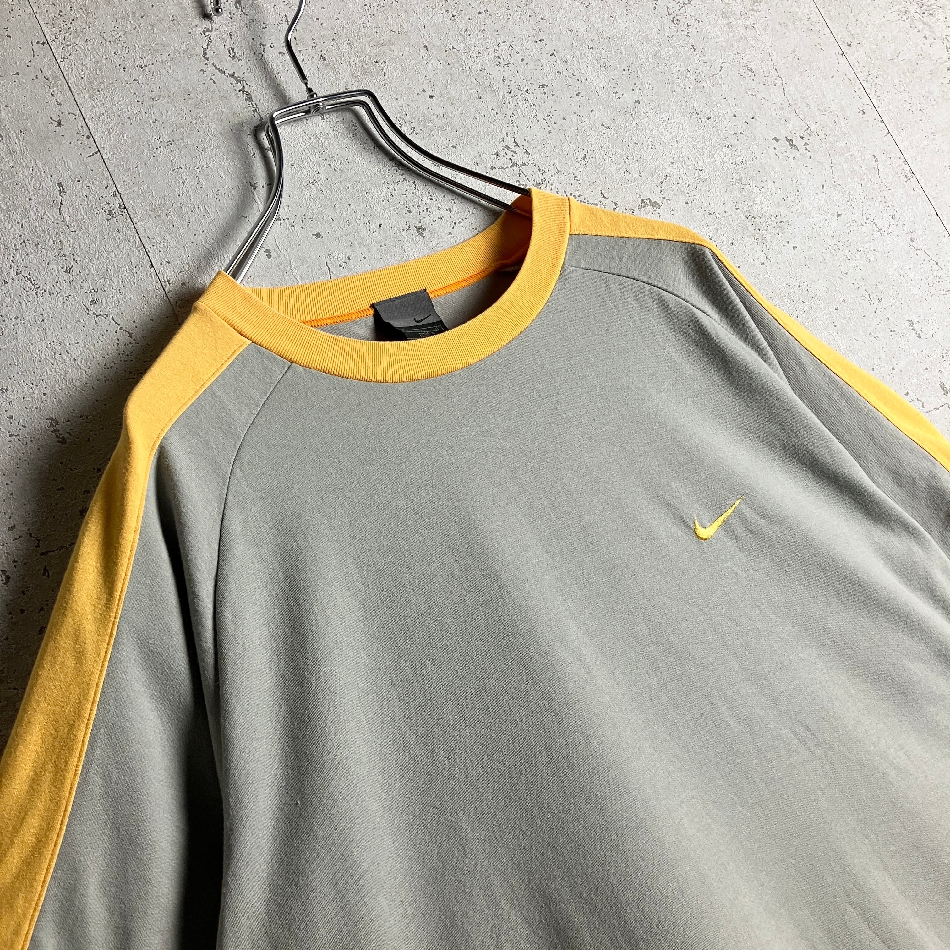 00s NIKE ナイキ 袖ライン 襟リンガー ロゴ刺繍 Tシャツ y2kテック