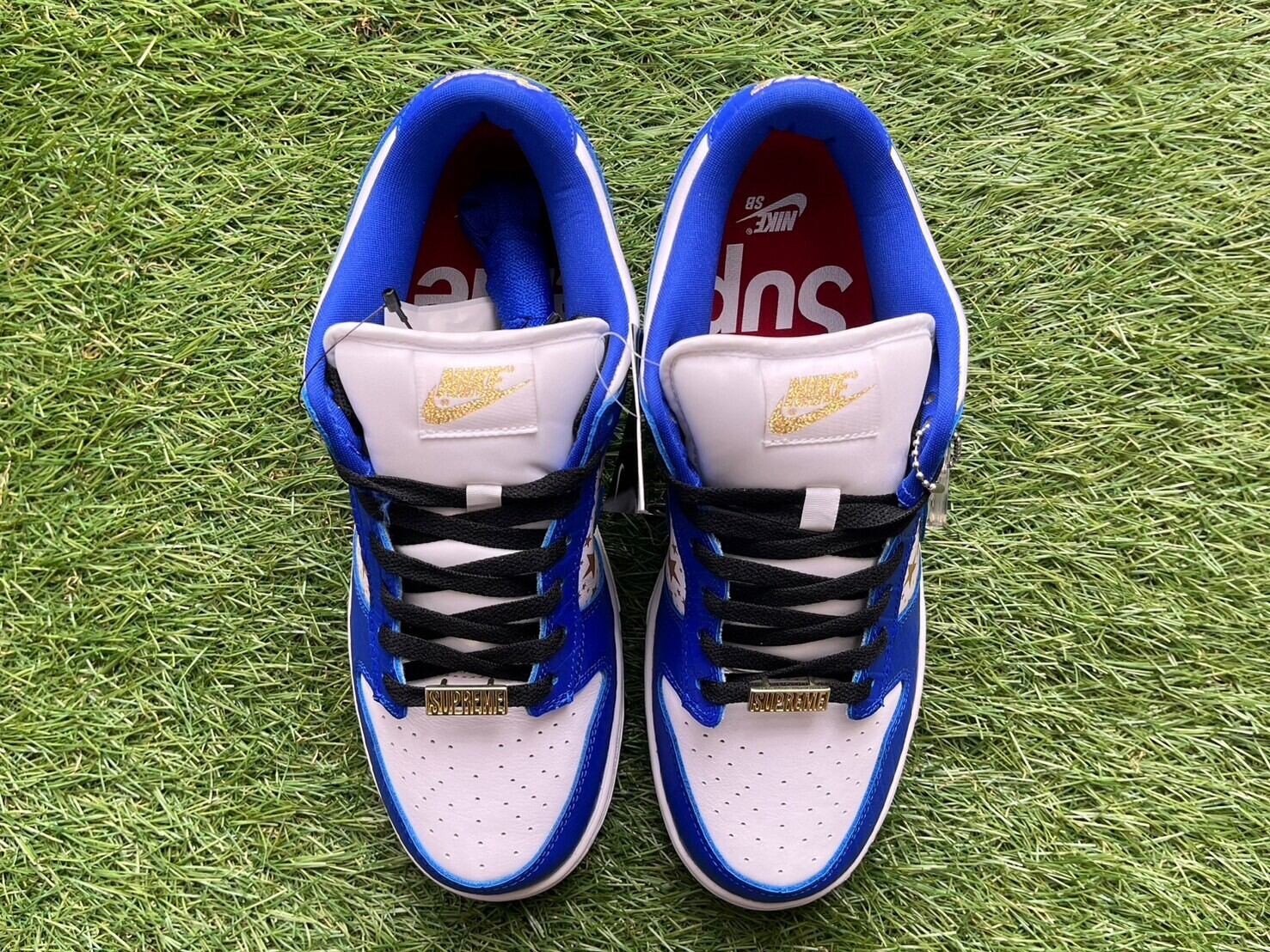 Supreme × NIKE SB DUNK LOW OG QS GOLD STARS HYPER BLUE DH3228-100 