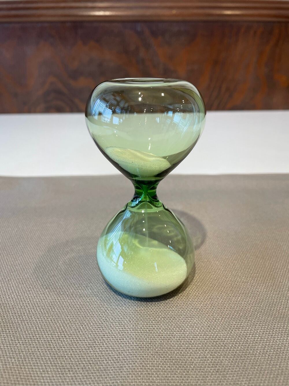 砂の流れを眺めてリラックス 砂時計(5分)