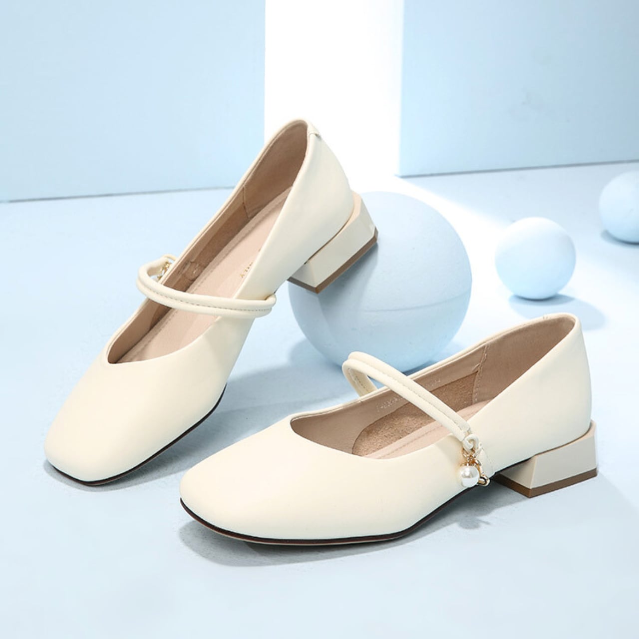 Elegant Pearl Strap Flats R0006