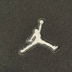 【AIRJORDAN】NIKE エアジョーダン スウェット パーカー プルオーバー フーディー ワンポイントロゴ ワッペン ジャンプマン マイケルジョーダン 刺繍サイン バスケ NBA XL ビッグサイズ ナイキ US古着