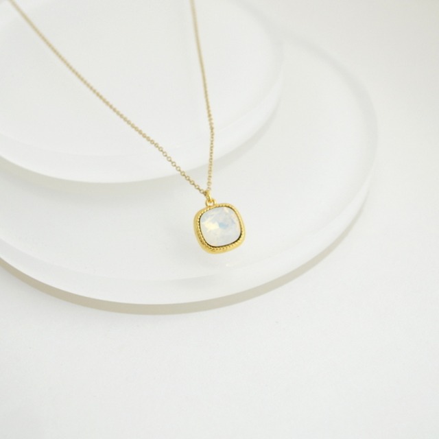 crystal glass(White Opal) Necklace