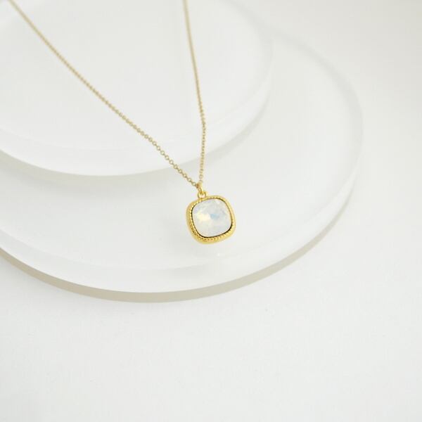 Swarovski(White Opal) Necklace