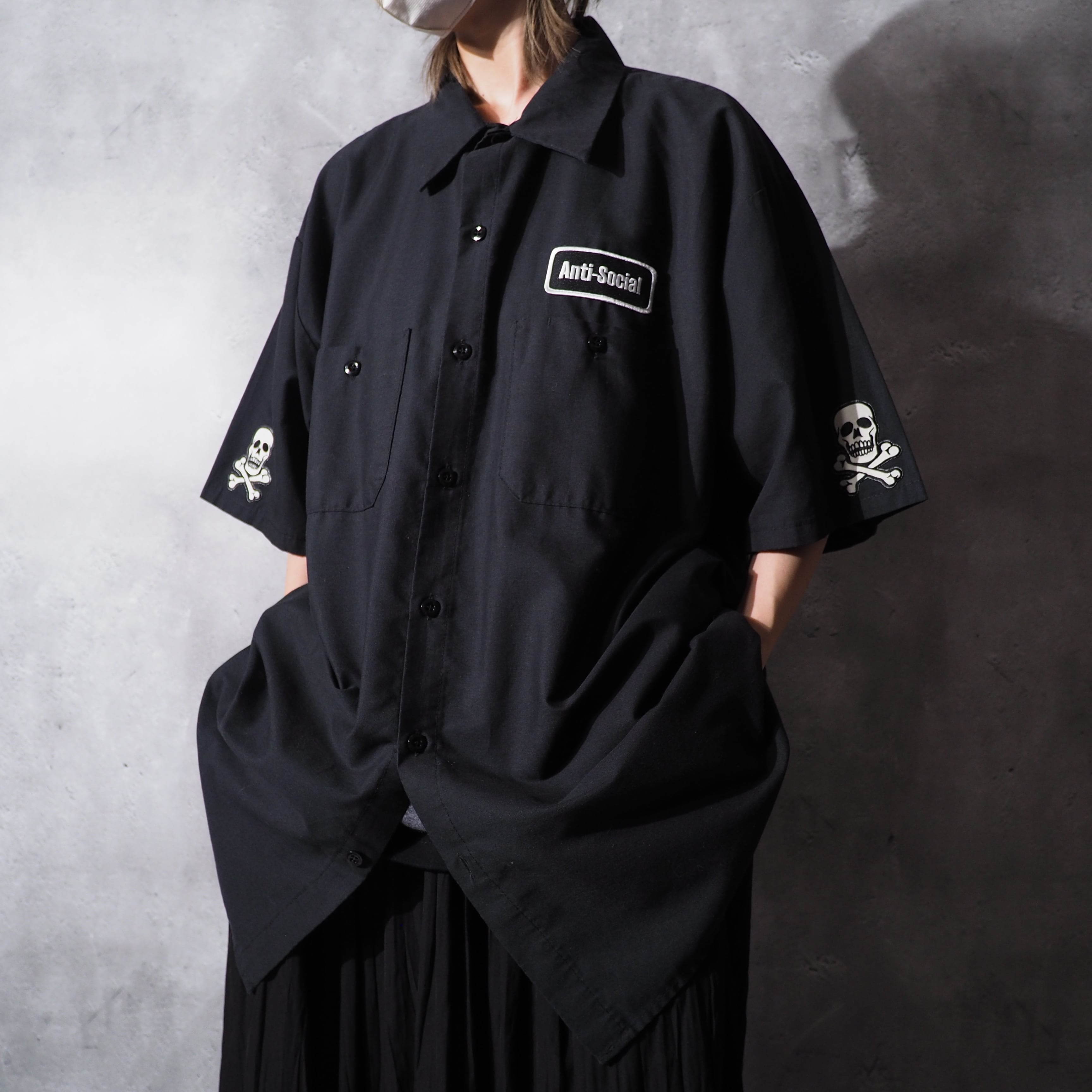” Red kap ” ” Anti Social ” cross skull embroidery black work shirt