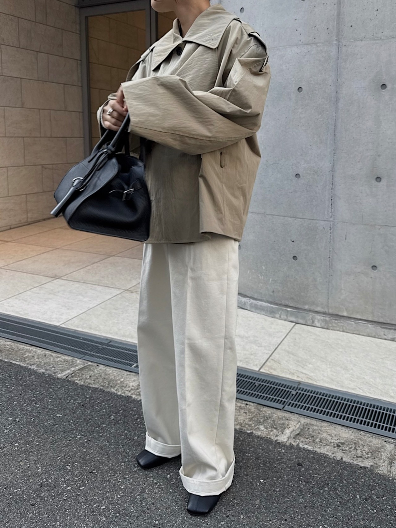 overlap front half trench coat