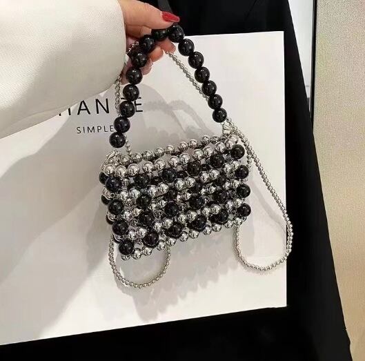 シルバー×ブラックビーズミニバッグ