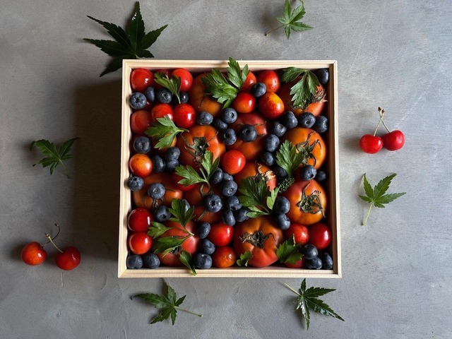 フルーツトマト木箱