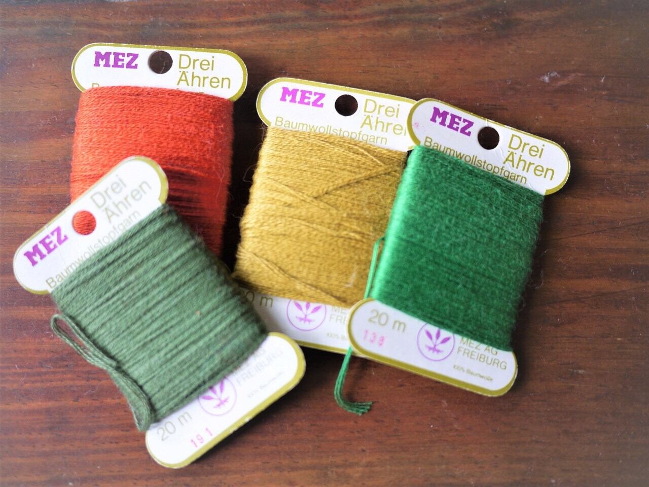 刺繍糸4巻 木綿繍糸 ドイツヴィンテージe