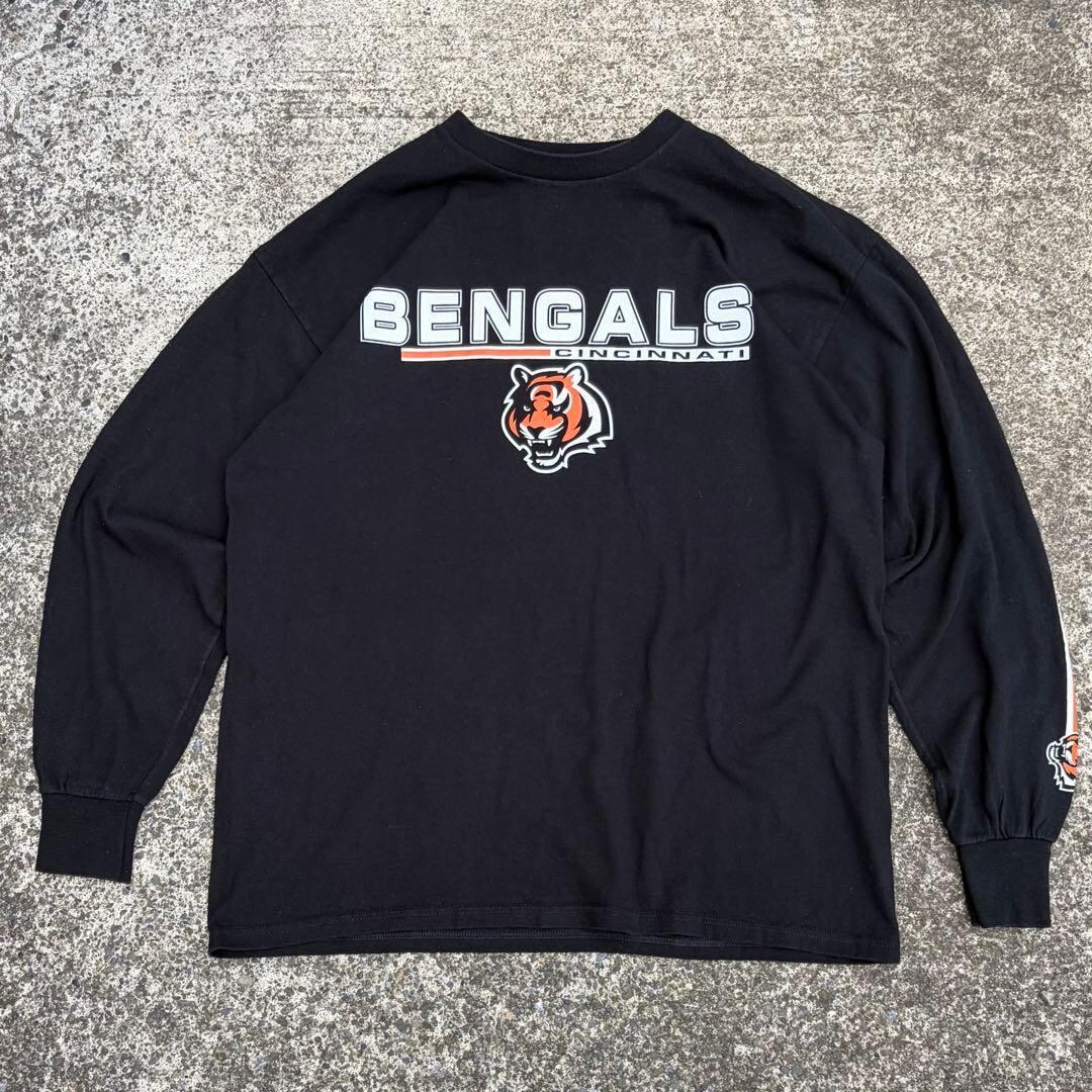 【XLサイズ】NFL シンシナティ ベンガルズ 袖プリント入り 古着 黒 ロングスリーブTシャツ Majestic