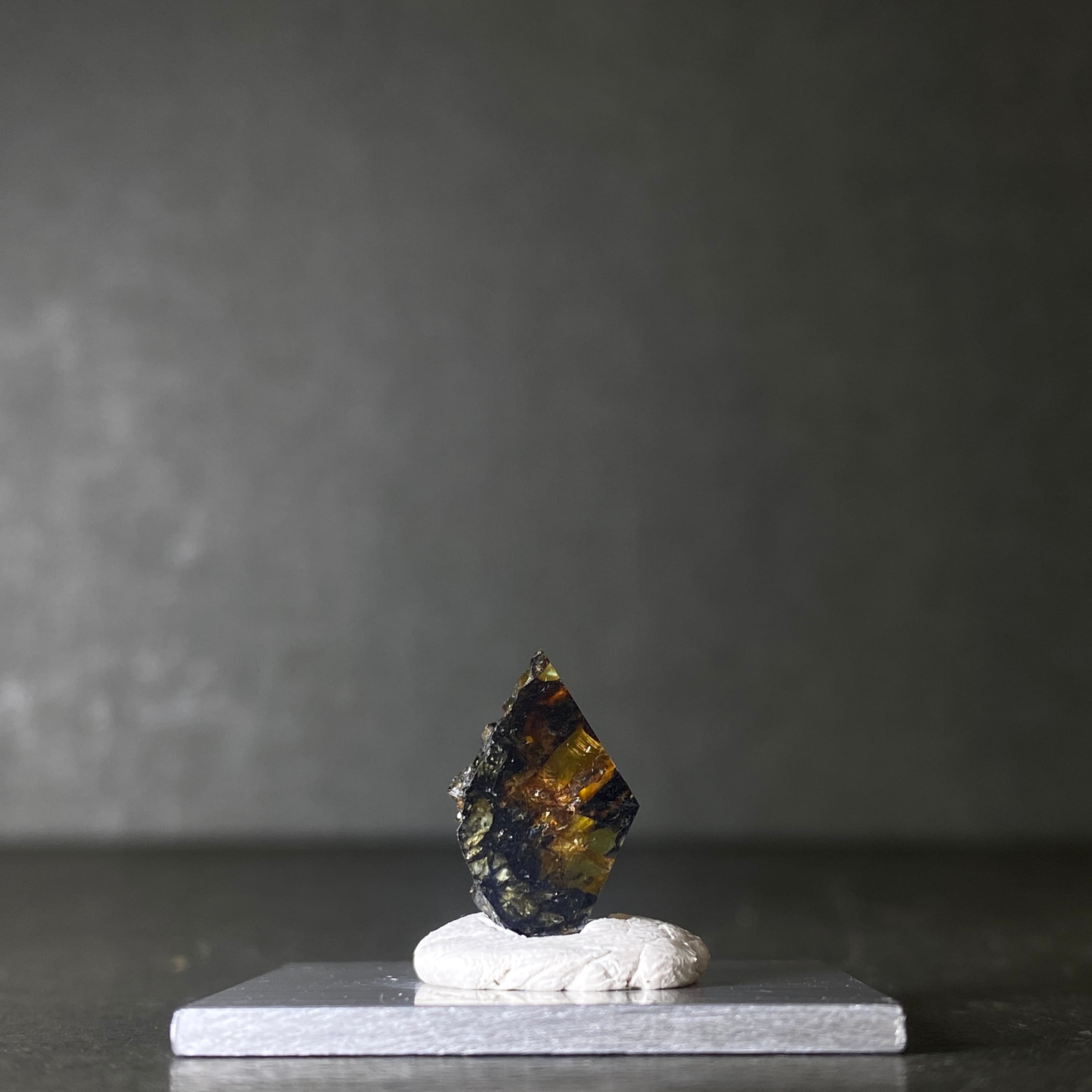 エスケル隕石（Esquel Meteorite） エスケル隕石HG Esquel Meteorite 26071603 | 【隕石屋】METEOS