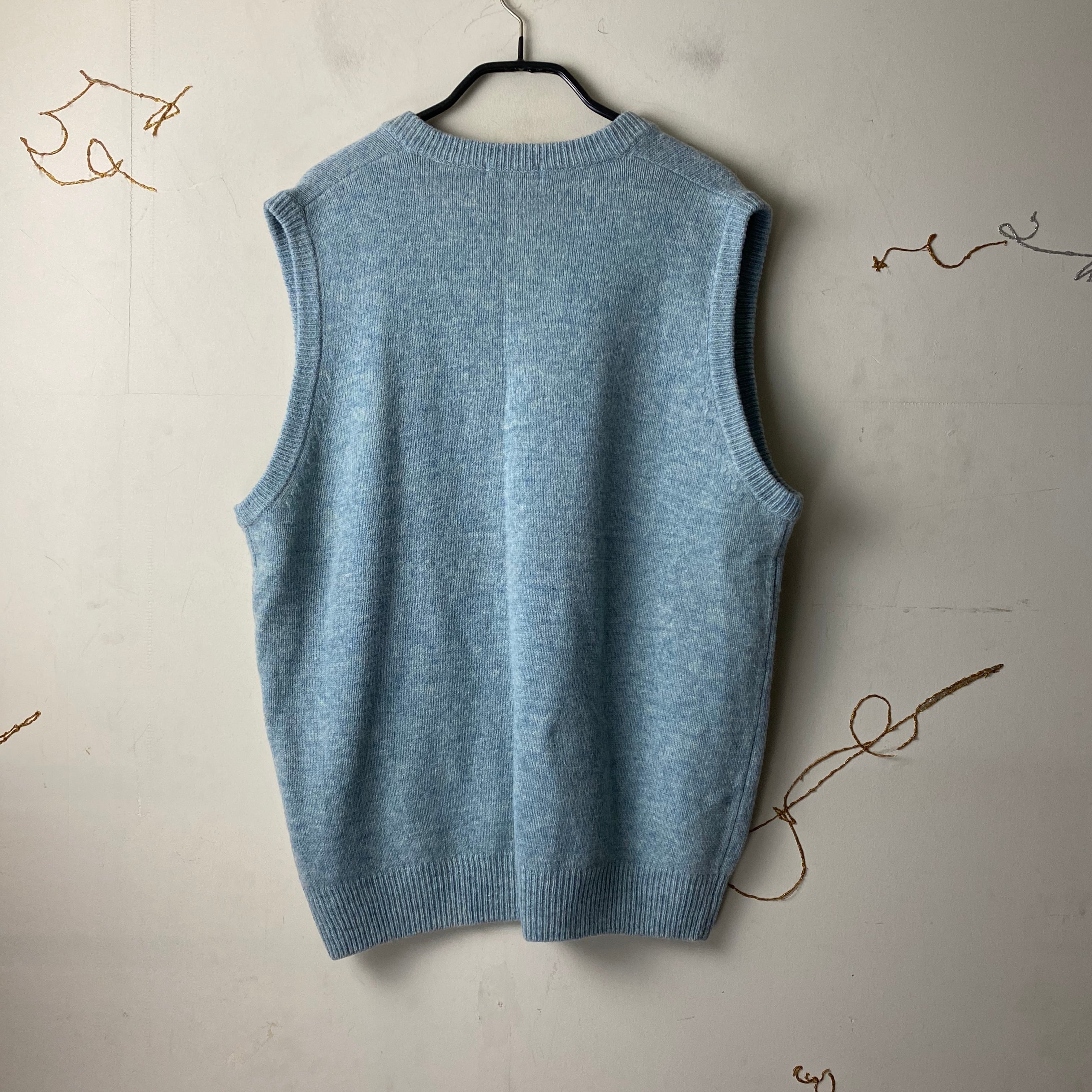YVES SAINT LAURENT logo embroidery light blue knit vest | NOIR ONLINE