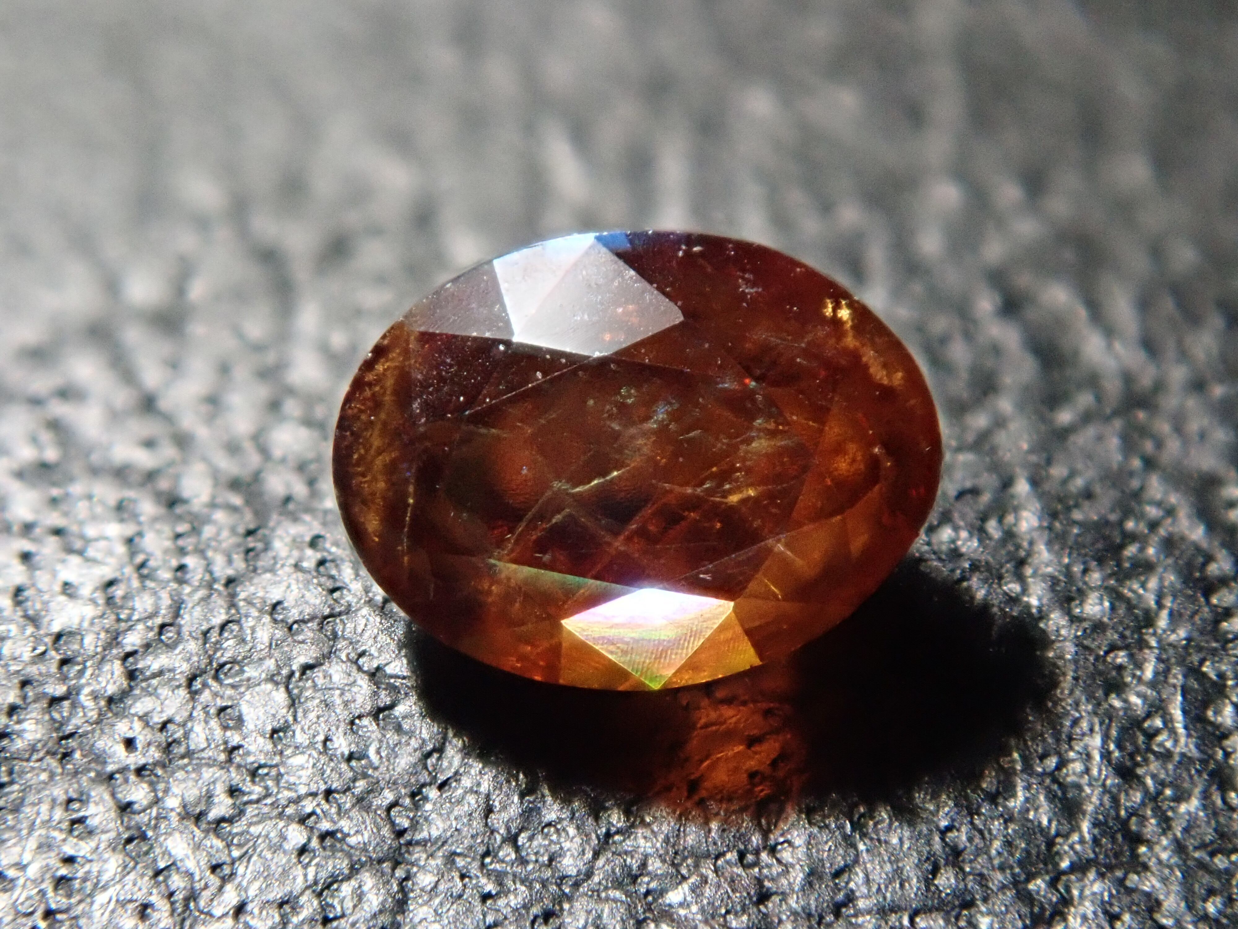 新商品】奈良県天川村産レインボーガーネット 0.249ct | Gem Shop